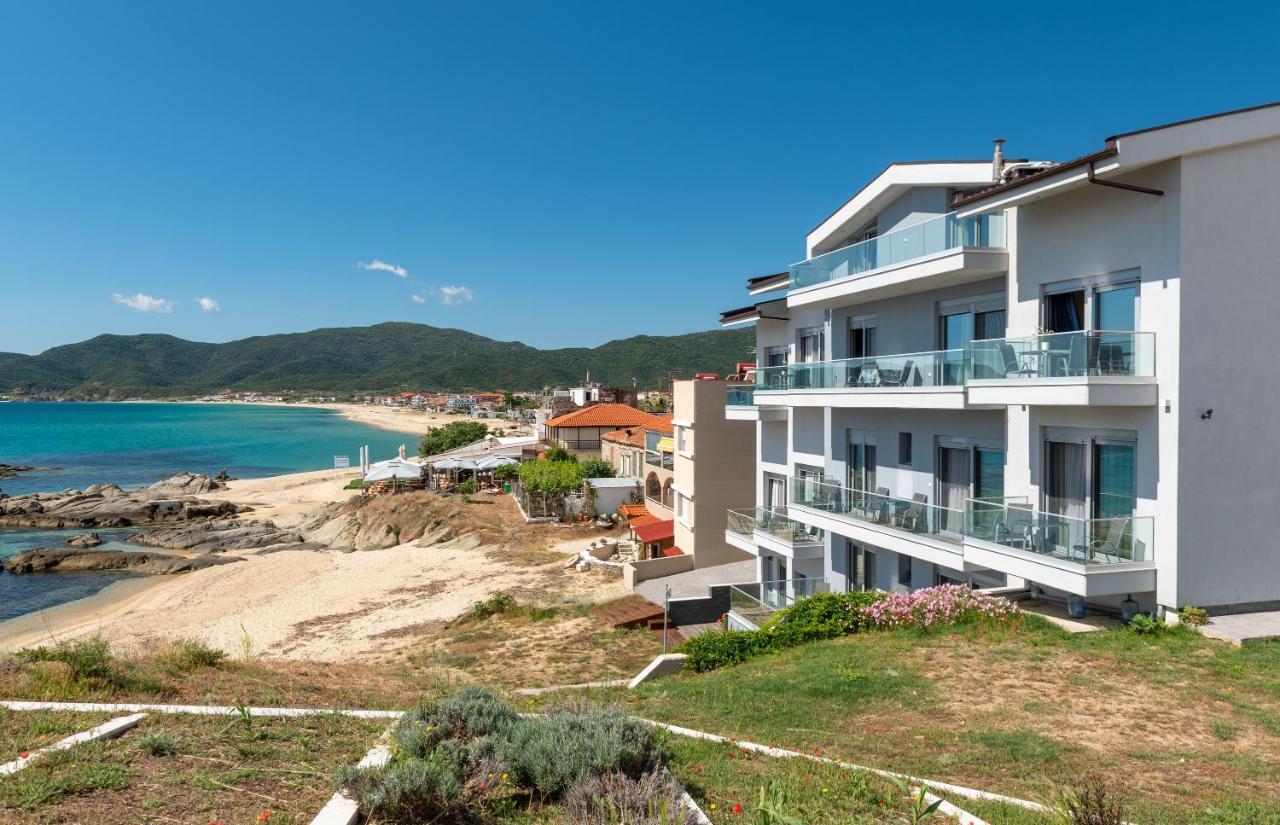 Almare Seaside Studios & Suites - Sarti Sithonia Eksteriør billede