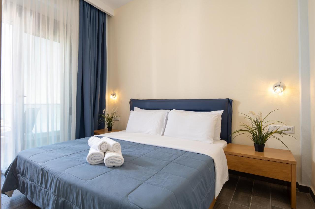 Almare Seaside Studios & Suites - Sarti Sithonia Eksteriør billede